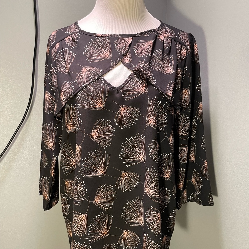 Black 3/4 sleeve Le Lis light weight top